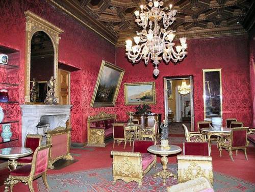 Photo. The raspberry drawing room of the Palace of Grand Duke Vladimir Alexandrovich.